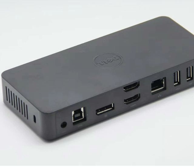 DELLL ULTRA HD 4K SUPERSPEED DOCKING STATION USB 3.0 D3100