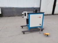 Cintreuse de tubes en aluminium multifonctionnelle semi-automatique à moteur, haute efficacité et haute productivité