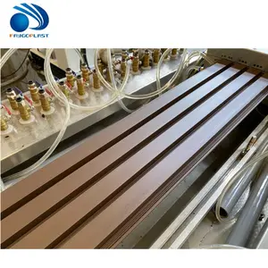 FAYGO UNION Wpc Co-Extrusion Outdoor Plastic Wooden Decking Suelo compuesto Extrusion Production Making Machine line