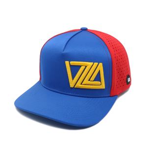 Casquette de baseball sportive 5 panneaux personnalisée de haute qualité, bicolore, broderie 3D avec trous découpés au laser, casquette de performance en gros - Product Image 1