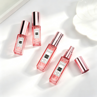 Flacon pulvérisateur de parfum carré en verre rose 4ml/5ml/10ml, avec logo personnalisé, sérigraphie, bouchon à vis, rechargeable, atomiseur de voyage portable