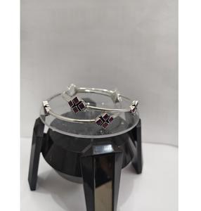 Magnifiques bracelets en argent plaqué pour femmes, motifs motivants raffinés créant un aspect radieux, marque SUMAN SILVER JEWELLERS - Product Image 6