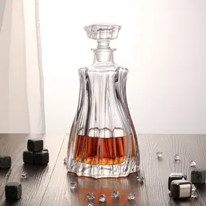 Elegante kristall klare Whisky-Dekanter-Whisky-Karaffe im Vintage-Stil für die Bar oder das Esszimmer zu Hause