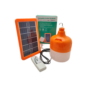 Luces Led Usb con tablero solar recargable 100-300W Paneles de bombilla solar de carga Lámpara de bombilla Led con control remoto - Product Image 2