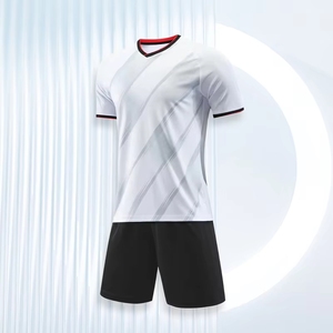 ชุดฟุตบอลชายแบบกำหนดเอง ชุดกีฬาโพลีเอสเตอร์ระบายอากาศ ชุดยูนิฟอร์มฟุตบอลครบชุดพร้อมใส่ - Product Image 2