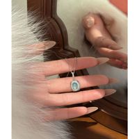 Collier en argent pur S925 avec pendentif carré en jade naturel, chaîne de clavicule géométrique élégante et tendance pour femme