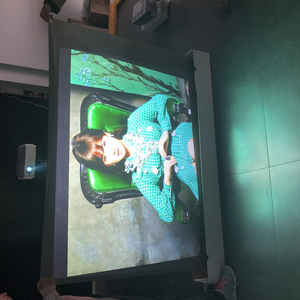 Film adhésif de projection arrière de lumière du jour, film de projection arrière en verre transparent, feuille de projecteur arrière 3d transparente à contraste élevé. - Product Image 5