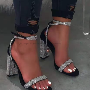Vente directe usine en gros – Sandales sexy à talon épais et strass avec anneau de cheville pour femme - Product Image 2