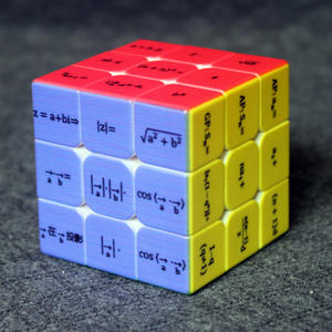 Venta al por mayor Mini 3x3x3 cubos rompecabezas logotipo personalizado ABS educación cubo mágico Escuela Secundaria matemáticas CLASE REGALO PARA NIÑOS - Product Image 2