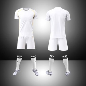 <span class=keywords><strong>Maglia</strong></span> Estiva Bianca da <span class=keywords><strong>Calcio</strong></span> a Maniche Corte per Uomo, <span class=keywords><strong>Personalizzabile</strong></span> con Nome della Squadra, Asciugatura Rapida, 100% Poliestere - Product Image 1