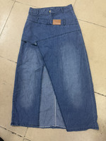 Nouvelle jupe longue en jean asymétrique à panneaux superposés effet délavé avec fente avant pour femme, collection 2026