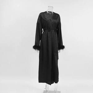 ODM 여성 실크 들러리 파티 잠옷 깃털과 블랙 레오파드 무늬 새틴 잠옷 - Product Image 6