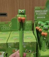 Stylo anti-stress de boxe co-marqué Duolingo authentique en gros, version verte, boîte mystère, cadeau de papeterie pour étudiants