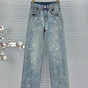 กางเกงยีนส์ขายดีทรงคาร์โก้เอวสูงขากว้างสำหรับผู้หญิง ผ้าเดนิมฟอกลายเพชรแบบโปร่ง มีกระเป๋าหลายช่อง ยืดได้ - Product Image 2