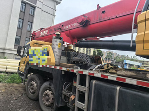 Grúa Sobre Camión Sany de 50 Toneladas, Modelo STC500E5, Pluma de Cinco Secciones de 45.5 m de Longitud, Pluma Auxiliar de 9.8 Toneladas, Contrapeso, Motor y Caja de Cambios - Product Image 4