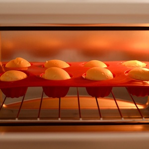 Durable 8-Cavity <b>Silicone</b> Muffin Pan Cupcake Pans Non-stick <b>Baking</b> Pan Cake Mold Tray for <b>Baking</b> - Product Image 3