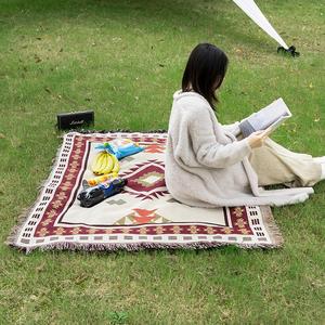 Châu Âu Mỹ Phong Cách Hình Học Jacquard Dệt 70% Polyester 30% Cotton Thân Thiện Với Môi Bốn Mùa Phim Hoạt Hình Mô Hình Chăn - Product Image 1