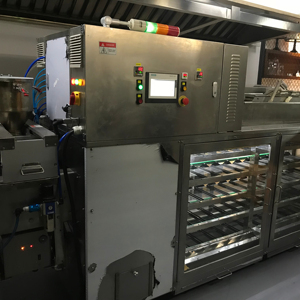 Macchina Automatica Commerciale per la Produzione/Frittura di Ciambelle/Donuts - Product Image 6
