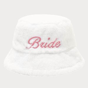 Chapeau Bob Chaud d'Extérieur Automne-Hiver, Nouveau Chapeau de Pêcheur avec Broderie Personnalisée Lettres de la Mariée, Robe de Mariage Tendance - Product Image 6