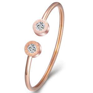 Bracelet en diamant en forme de C, ajustable, chiffres romains, bijoux pour femme, acier, or, or rose, taille brillant ronde, diamant synthétique de laboratoire - Product Image 2