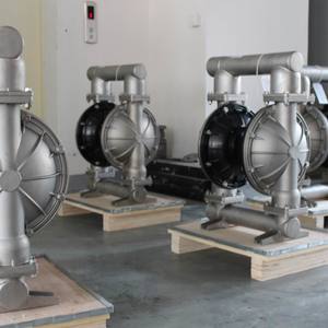 Pompe à diaphragme pneumatique en acier inoxydable haute performance MK50 de 2 pouces pour les applications de transfert de fluides industriels et chimiques - Product Image 2