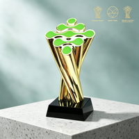Trophée métallique personnalisé en gros, ruban torsadé vert et or, base noire, impression UV, poli, portable, respectueux de l'environnement