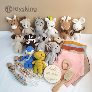 Ensemble apaisant pour bébé avec adorable licorne en crochet, bavoirs, <span class=keywords><strong>attache</strong></span>-sucette - Ensemble cadeau pour nouveau-né de 6 pièces - Product Image 2
