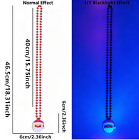 Collier de perles en feutre réactif aux UV en forme de chapeau de Père Noël, bijoux de costume fluorescent pour fête de Noël et fête sous lumière noire