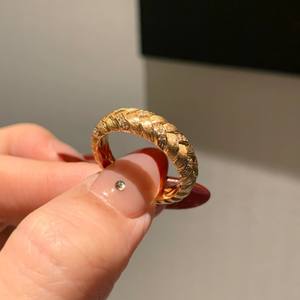 Bague en or 18 carats plaqué argent sterling S925, style médiéval vintage, style tissu, antique, brossée, en soie, torsadée, tissée, diamant - Product Image 5