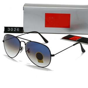Gafas de Sol Ray Classic Square Pilot 2025, Polarizadas, Tendencia para Hombre y Mujer, Montura Retro de Lujo, Alta Calidad, UV400, Logotipo Personalizado - Product Image 5