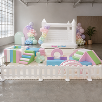 Ensemble de jeux souples modulaires personnalisés de formes variées pour enfants, idéal pour la location événementielle et les aires de jeux intérieures