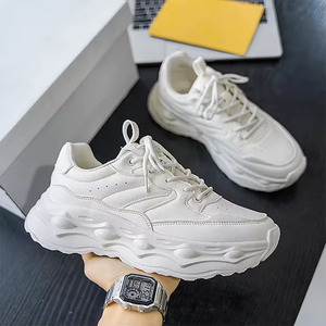 Chaussures de sport décontractées respirantes pour hommes, semelle épaisse et souple, antidérapantes, baskets de course tendance pour étudiants, chaussures tendance pour l'extérieur - Product Image 3