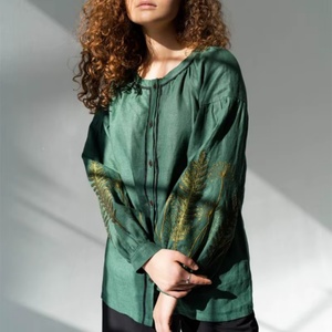 เสื้อลูกไม้ติดกระดุมแบบใหม่สำหรับผู้หญิง แขนยาว คอระบาย ผ้าลินิน - Product Image 1