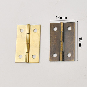 Bisagra plana de hierro y bronce estilo chino antiguo de 18x14mm para montaje en superficie de muebles y cajas de madera - Product Image 1