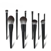 1 Pinceau de Maquillage Professionnel Classique Noir, Poils Synthétiques, Manche en Bois, Pinceau Angulaire pour Blush et Estompage, Usage Quotidien, Baume à Lèvres