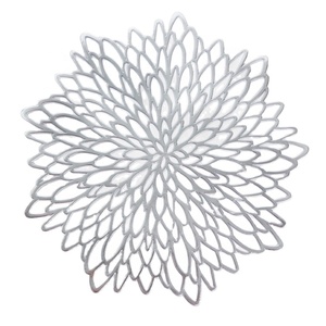 IN MAGAZZINO Scava Fuori Del Fiore di Figura Rotonda Argento <span class=keywords><strong>Tovagliette</strong></span> IN PVC, <span class=keywords><strong>Set</strong></span> di 6 - Product Image 1