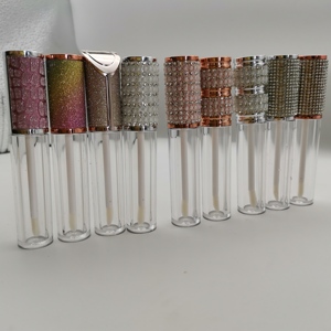 Nhà Máy Bán buôn tùy chỉnh Lip Gloss ống vàng 5ml <span class=keywords><strong>Lipgloss</strong></span> Ống <span class=keywords><strong>container</strong></span> <span class=keywords><strong>Lipgloss</strong></span> Ống - Product Image 5