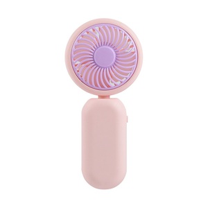 พัดลมมือถือพับได้แบบพกพา ทนทาน ใช้งานสะดวก สำหรับการเดินทาง สำนักงาน และใช้ในบ้าน ขายส่งจากโรงงาน รับผลิตตามสั่ง - Product Image 3