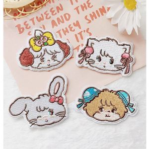 Parche Adhesivo de Peluche con Bordado Kawaii de Conejo, Gato y Oso para Decoración de Bolsos y Fundas de Teléfono - Product Image 4