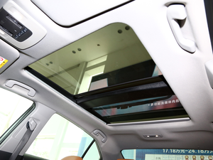 Berlina Ibrida Benzina-Elettrico 2.5L del 2018 a Basso Consumo, Lussuosa Configurazione Business a Doppio Motore - Product Image 5