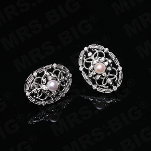 S925 Pure <b>Silver</b> French Court Style Hollow Lace <b>Pearl</b> Shell <b>Earrings</b> Vintage Style French Court Style Hollow Lace <b>Pearl</b> <b>Earrings</b> - Product Image 4