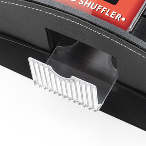 Mélangeur de cartes électrique en cuir PU noir 2 jeux pour mélanger les cartes Machine à mélanger automatiquement les cartes à jouer pour les jeux de casino - Product Image 4