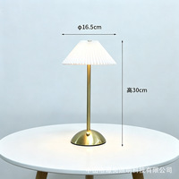 Lampe de table en métal à tissu plissé, lampe de chevet tactile rétro en métal, lampe décorative rechargeable et à brancher, double usage