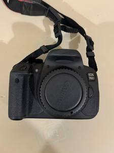 Cámara Réflex Digital Profesional HFT <span class=keywords><strong>EOS</strong></span> <span class=keywords><strong>700D</strong></span> con Lente EF-S de 18-55 mm, Formato APS, Video Full HD de 1080p, Tarjeta SD - Product Image 2