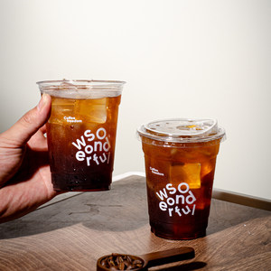 Vasos <span class=keywords><strong>de</strong></span> Plástico Transparente con Logotipo Personalizado <span class=keywords><strong>de</strong></span> Xiamen, con Tapas, para Café, Jugo, Leche, Té, <span class=keywords><strong>Boba</strong></span>, Té <span class=keywords><strong>de</strong></span> Burbujas, para Cafeterías y Tiendas <span class=keywords><strong>de</strong></span> Té con Leche - Product Image 1