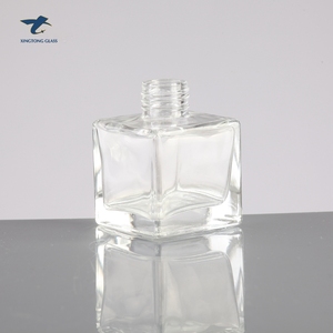 Directo de fábrica coñac delicado cuadrado 50Ml botella de <span class=keywords><strong>Perfume</strong></span> de vidrio para la etiqueta personalizada - Product Image 1