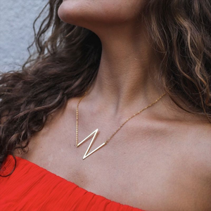 <span class=keywords><strong>Collana</strong></span> di gioielli di moda 2024 per le donne 100% in acciaio inossidabile collane di lettere iniziali A-Z alfabeto mai sbiadire gioiello all'ingrosso - Product Image 3
