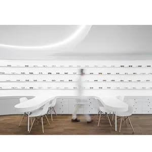 Kleine Zonnebril Detailhandel Winkel Interieur Decoratie Modern Eenvoudig Ontwerp Elegante Opticiens Etalage Fittings Creatieve Ideeën