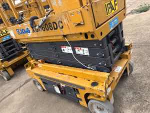 <span class=keywords><strong>Platform</strong></span> pengangkat listrik 6m 240kg, <span class=keywords><strong>Platform</strong></span> kerja udara gunting mendorong sendiri pengangkat ketinggian tinggi - Product Image 2