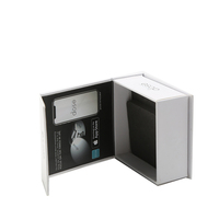 Vente en gros Oem banque d'alimentation imprimée sur mesure sans fil emballage en papier casque d'écoute boîte magnétique avec cintre